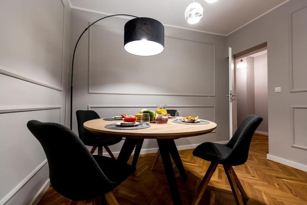 Elegant, Comfortable In The Heart Of Warsaw! Varsóvia Exterior foto