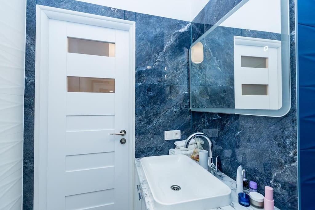 Elegant, Comfortable In The Heart Of Warsaw! Varsóvia Exterior foto