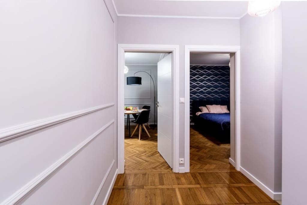 Elegant, Comfortable In The Heart Of Warsaw! Varsóvia Exterior foto
