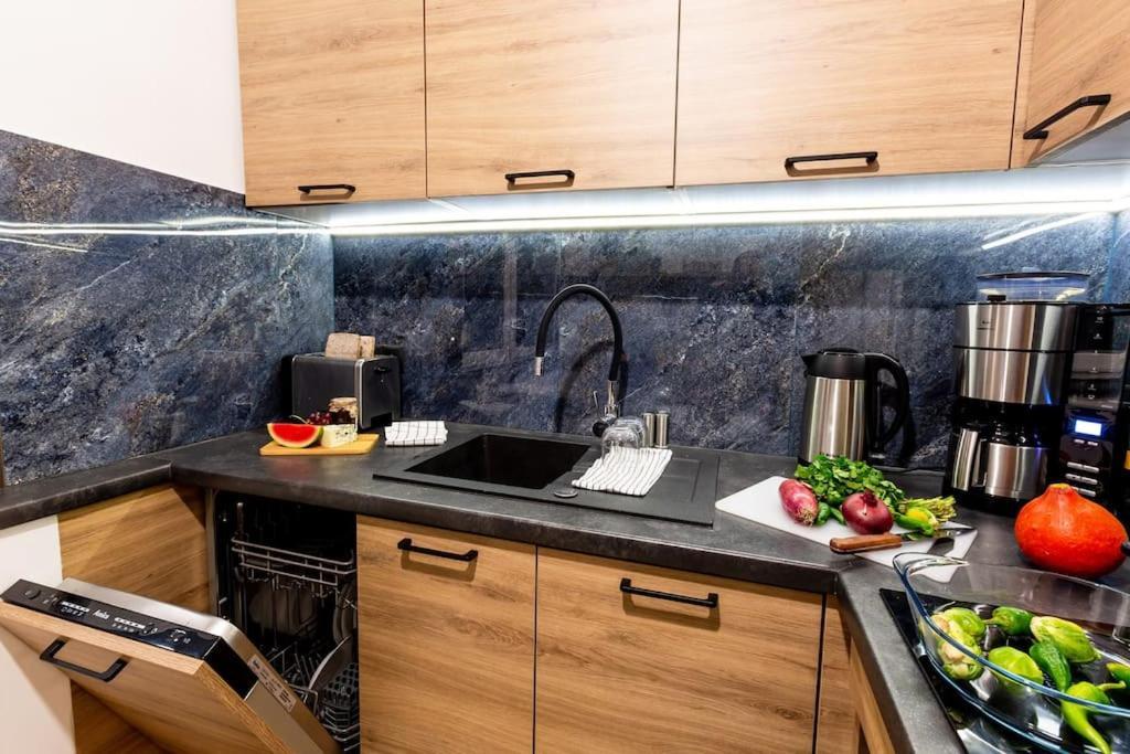 Elegant, Comfortable In The Heart Of Warsaw! Varsóvia Exterior foto